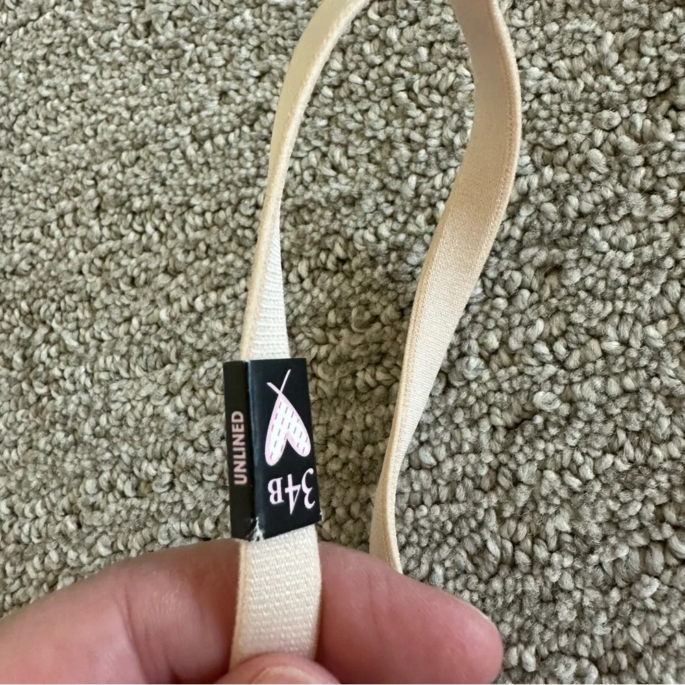 VIctoria Secret Unlined Demi Recycled Yarn Size 34B - Picture 4 of 7